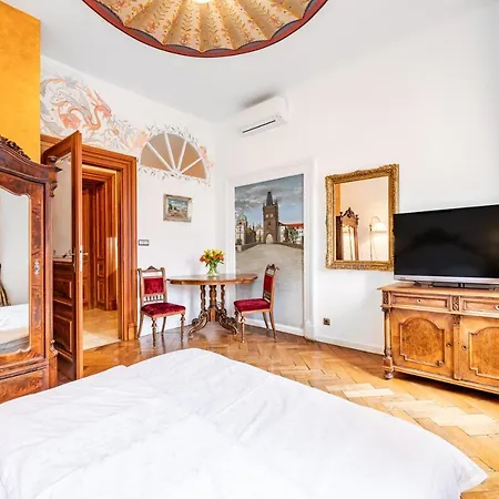 Aparthotel Malostranska Prague