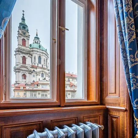 Malostranská Apartahotel 4*