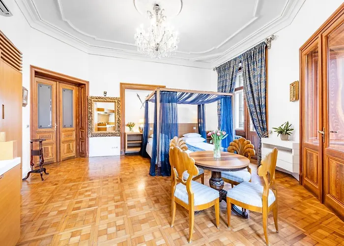 Malostranska 4*