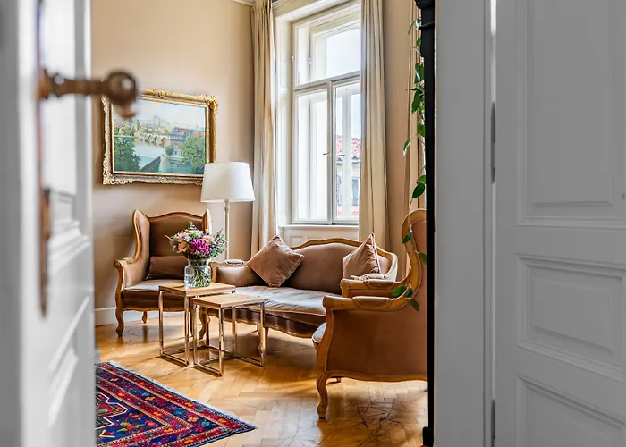 Malostranska 4*
